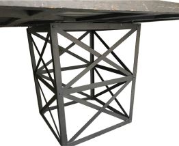 Magnifique Table de repas carrée design industriel