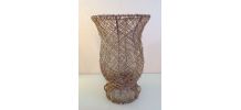 Vase en fil de fer doré
