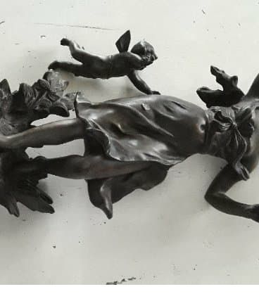 Statue regule