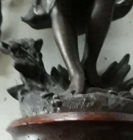 Statue regule