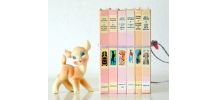 Livres Bibliothèque rose ficelés à mettre en scène pour une déco vintage  Années 60 
