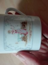 4 jolies tasses à café 