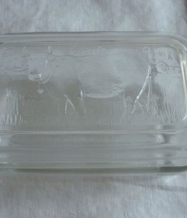 Beurrier verre decor vache sur couvercle