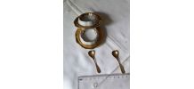 Ensemble salière et poivrière en porcelaine