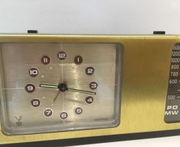 Ancien poste de radio-reveil