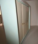 Armoire, penderie de poupée en bois bleu ciel laqué 1950/60