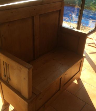 Banc coffre ancien en pin ciré ou pitch pin