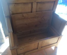 Banc coffre ancien en pin ciré ou pitch pin