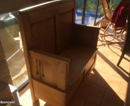 Banc coffre ancien en pin ciré ou pitch pin