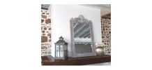 Miroir en bois avec moulures
