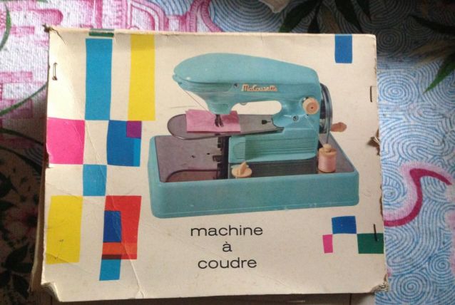 Jouet enfant VINTAGE, machine à coudre SINGER