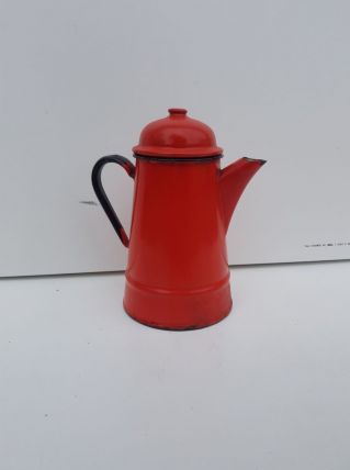 Cafetière émaillée rouge