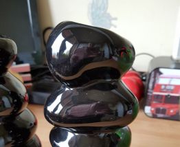 2 vases noirs 