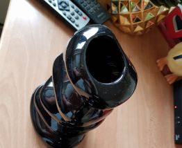 2 vases noirs 