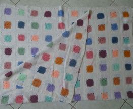 dessus  lit  , plaid  ,  crochet  Ancien vintage