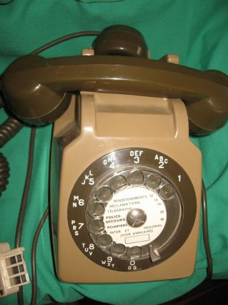 Téléphone fixe