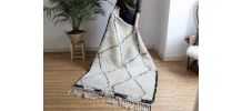 Tapis beni ouarain marmoucha tissé main au Maroc