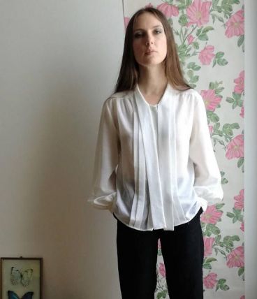 Louise - Chemisier vintage blanc transparent col lavallière