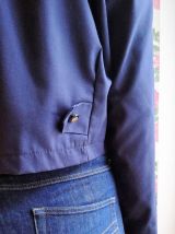 Pétula- Veste officier courte bleu marine à boutons dorés