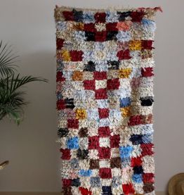 Tapis boucherouite berbère tissé main au Maroc