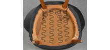 Fauteuil en cuir noir et laine