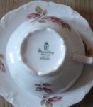 Tasses et soucoupes petit déjeuner