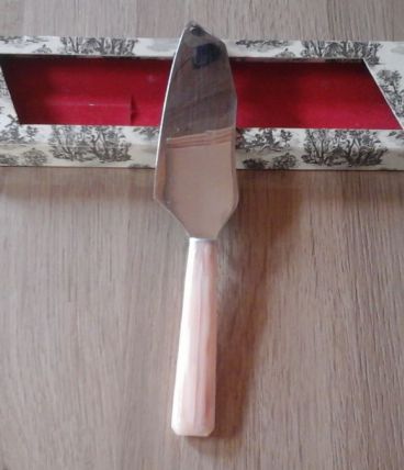 Pelle à gâteaux