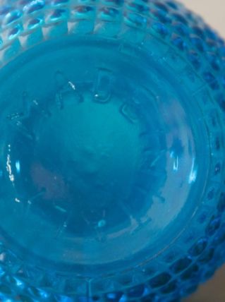 Bouteille bleue vintage