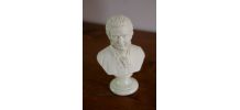 statuette de Mozart en albâtre sur socle onyx 