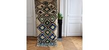 Tapis Azilal berbere tissé main au Maroc