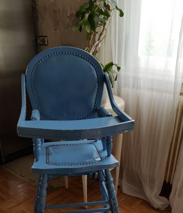 Chaise haute ancienne