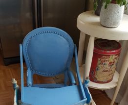 Chaise haute ancienne