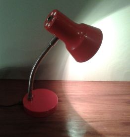 Lampe de bureau en tole émaillée orange