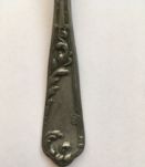 Cuillère à café ancienne en étain