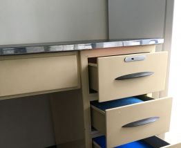 BUREAU METALLIQUE VINTAGE