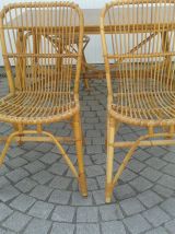 Ensemble table ,2 chaises et 2 tabourets  rotin