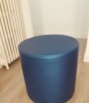 1 banc et 2 poufs très bon état