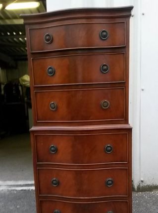 chiffonnier