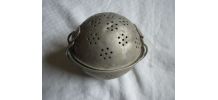Boule a riz vintage en fer blanc