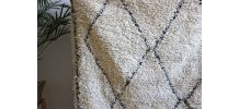 Tapis beni ouarain marmoucha tissé main au Maroc