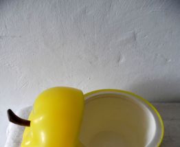 pomme jaune  vintage