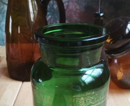 Joli pot apothicaire vert des années 70