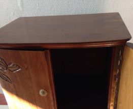 Table de chevet
