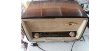 Ancien poste de radio Nordmende modèle Elektra