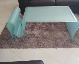 table de salon design en verre trempe