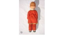 Poupée - Petit bonhomme en redingote rouge  