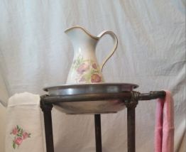 Table de toilette  ancienne