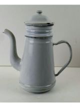 Cafetière tole émaillée blanche
