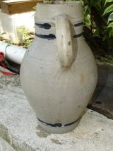 Pichet poterie numerotée ancien