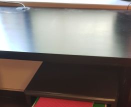 2 Bureaux  + 2 Caissons + 2 Chaises